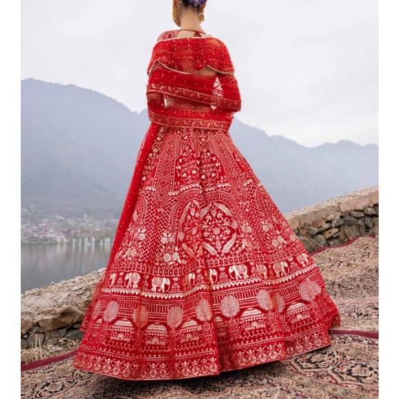 Falguni Shane peacock red lehenga - Picture 3 of 3